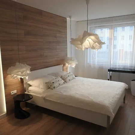 Apartment Z Ogrodem Wisniowy Sad *