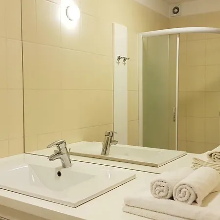 Appartement Z Ogrodem Wisniowy Sad