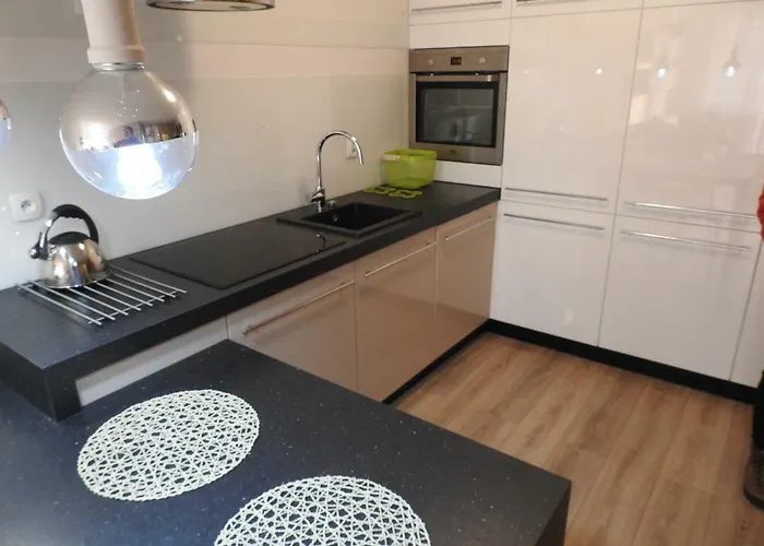 Lägenhet Z Ogrodem Wisniowy Sad